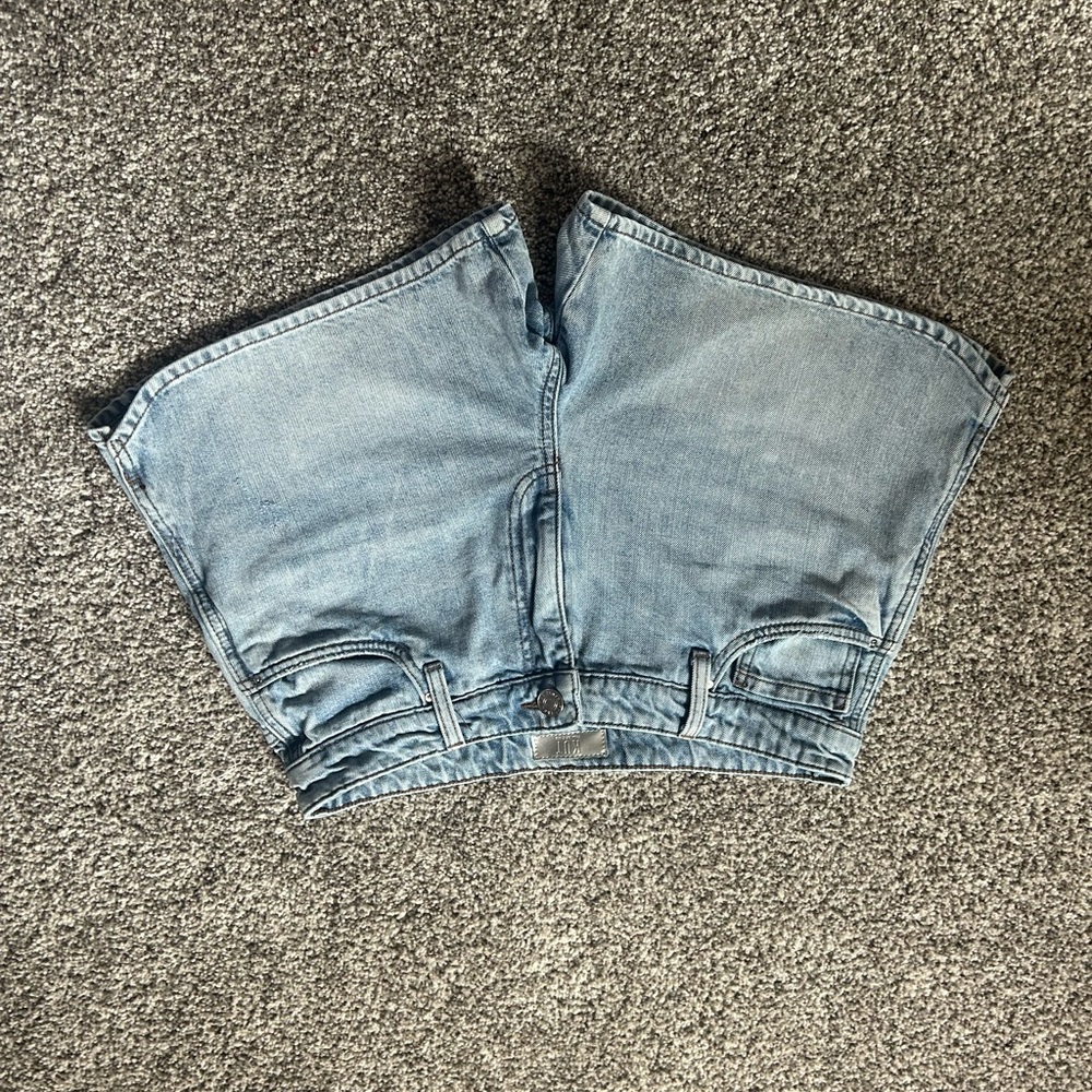 Kut from the Kloth Light Blue Denim Shorts